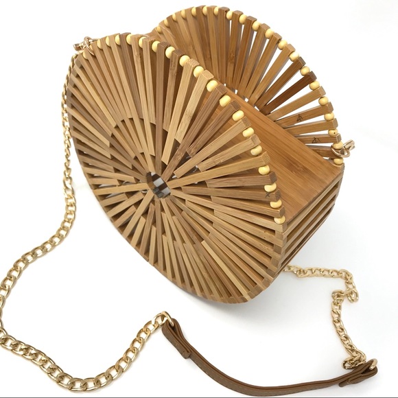 SOLD-Straw Studios Hand Made Round Bamboo Purse - Picture 3 of 6